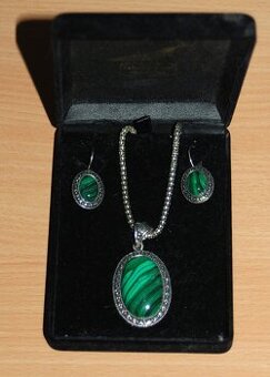 Sadá šperkov - Náhrdelník a náušnice