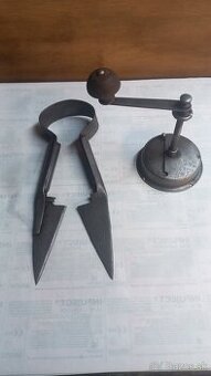 Starožitné nožnice,vrchný diel mlynčeka na kávu