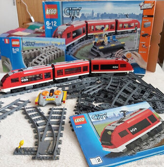 LEGO City vlak a navyše sada koľajníc + stanica