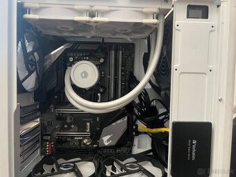 Počítač Intel Core i9-9900k 32GB DDR4