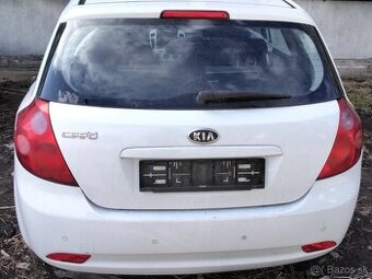 predám MOTOR G4FA KIA CEED 1.4 2008 DVERE, RIADENIE a iné XX