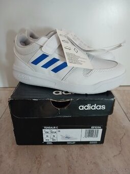 Detske tenisky Adidas velkost 31 Nove