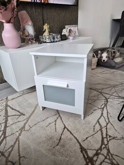 Nočný stolík IKEA Brimnes