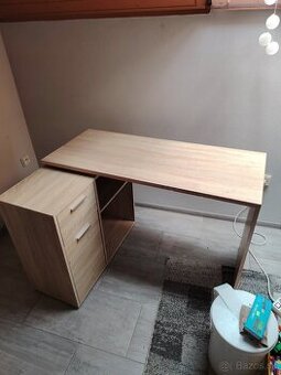 Pc stolík