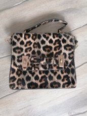 Dámska kabelka s leopardím vzorom