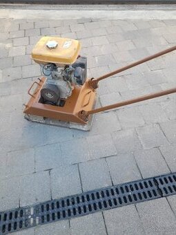Predám vybračnú dosku 100kg aj s gumovou položkou na dlažbu