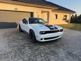 DODGE CHALLENGER 4x4 AWD 2021