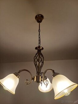 Novy luster