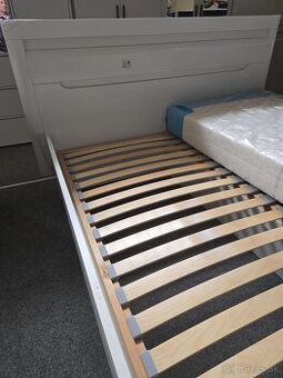 Manželská posteľ