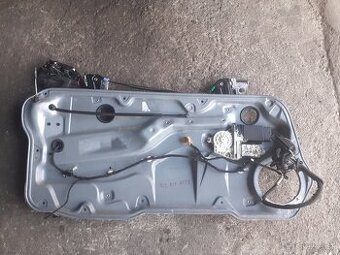 Golf 4 3-dver stahovanie P.Ľ eletricke