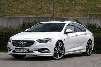 Opel Insignia 2.0 Turbo Innovation 4x4 AT8