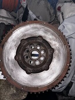 Zotrvačnik Ford Focus mk2 2.0tdci