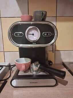 Pakovy kavovar a mlinček na kavu