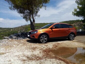 Lada Vesta SW Cross - 1