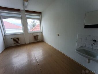 Na prenájom kancelária Nitra - Chrenová