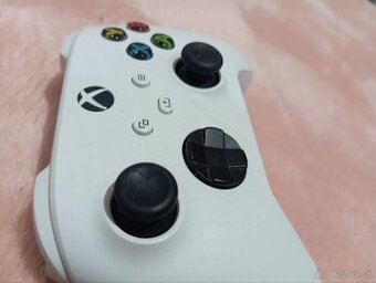 Xbox series ovládač