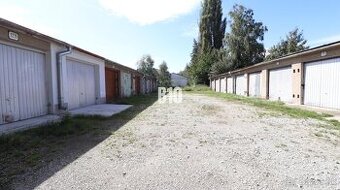 Novinka Garáž na ulici Štefániková