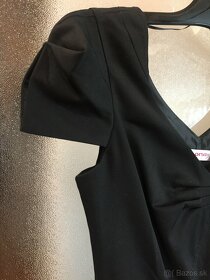 Elegantné čierne šaty - 1