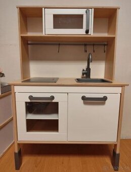 Detská drevená kuchynka Ikea Duktig