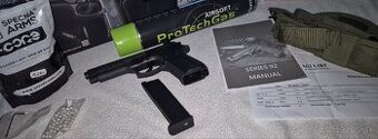 Airsoftová pištoľ M9 HW, plyn BlowBack - čierna