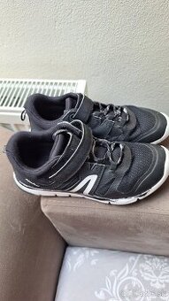 Tenisky botasky decathlon 35
