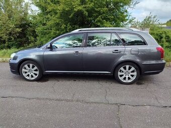 Toyota Avensis 2,0 diesel
