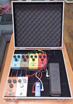 Pedalboard pre gitaru