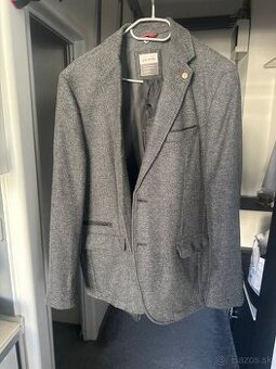Pánsky krátky elegantný kabátik