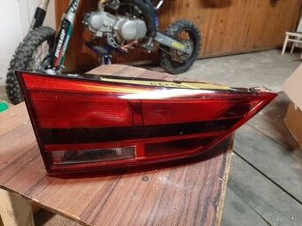 Lave zadne svetlo audi Q3