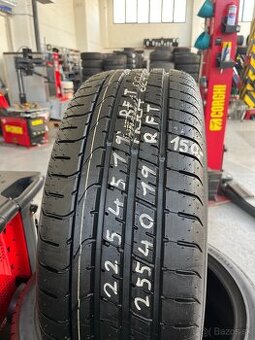 Pirelli 225/45 R19 255/40 R19 NOVE