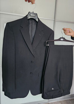 predám čierny oblek CARLO CECCI pre pána (veľkosť 50)