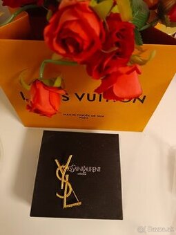 Luxusná brošňa ysl