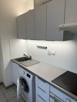 🔑 2-izbový byt v Holíči – ideálna investícia s nájomníkmi