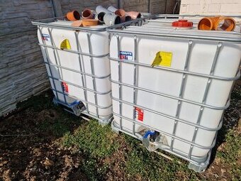 Plastová nádrž 1000l