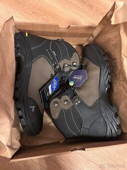 Dámske značkové turistické topánky Mckinley