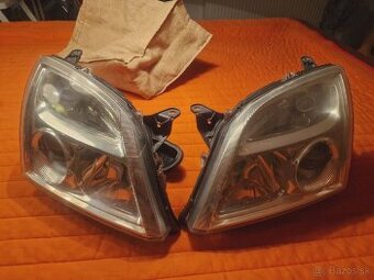 Svetlá Opel Vectra c pred facelift