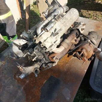 Hlava motora octavia