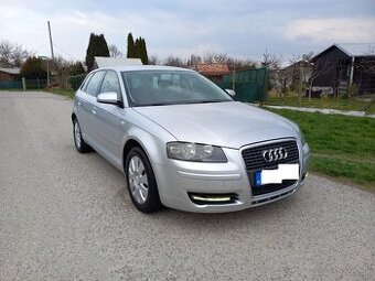 Audi A3 Sportback 1.6 i,75Kw(105Ps) COMFORT