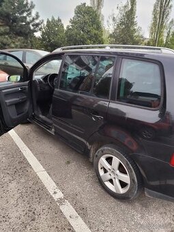Volkswagen Sharan 1.6fsi DSG NA DIELY