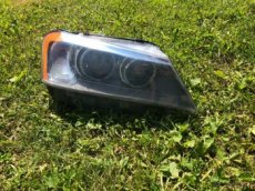 Xenon pravy BMW X3 F25 - poskodeny - 1