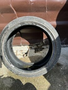 235/40r19 letne pneu