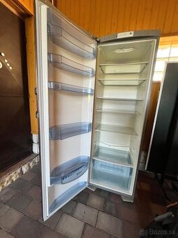 Chladnička gorenje objem 390 litrov