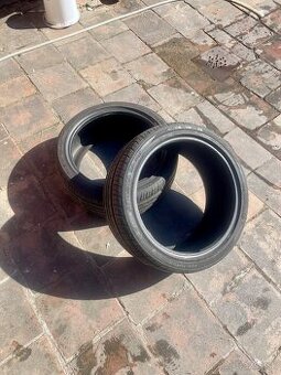 Austone 235/40R18