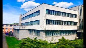 Centrum Čadce Obchodno,administrativne,ambulancie alebo ine