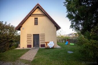 Zvolen, Západ - celoročná chata 3-poschodová