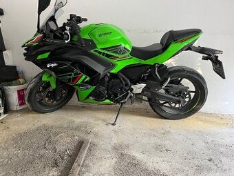Búraná Kawasaki Ninja 650