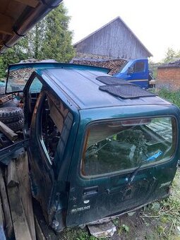 Suzuki Jimny karoséria