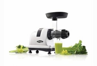Omega juicer MM900