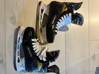 BAUER SUPREME 3S PRO VEĽKOSŤ 5,5 fit1