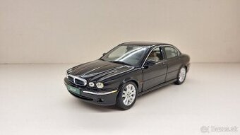 1:18 JAGUAR X-TYPE